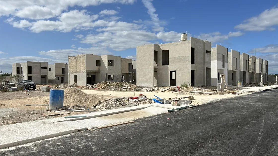 Casas en obra gris en Caucel